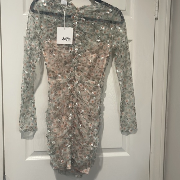 Floral Ruched Mini Dress - Picture 7 of 7